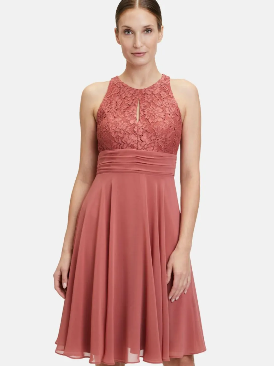 Vera Mont Kleider<Damen Abendkleid rot gemustert