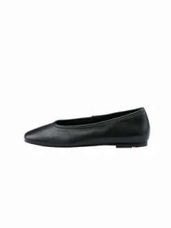 Lloyd Ballerinas<Damen Ballerina schwarz uni