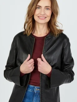 Damen JCC Jacken & Westen><noscript><img width=