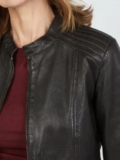 Damen JCC Jacken & Westen><noscript><img width=