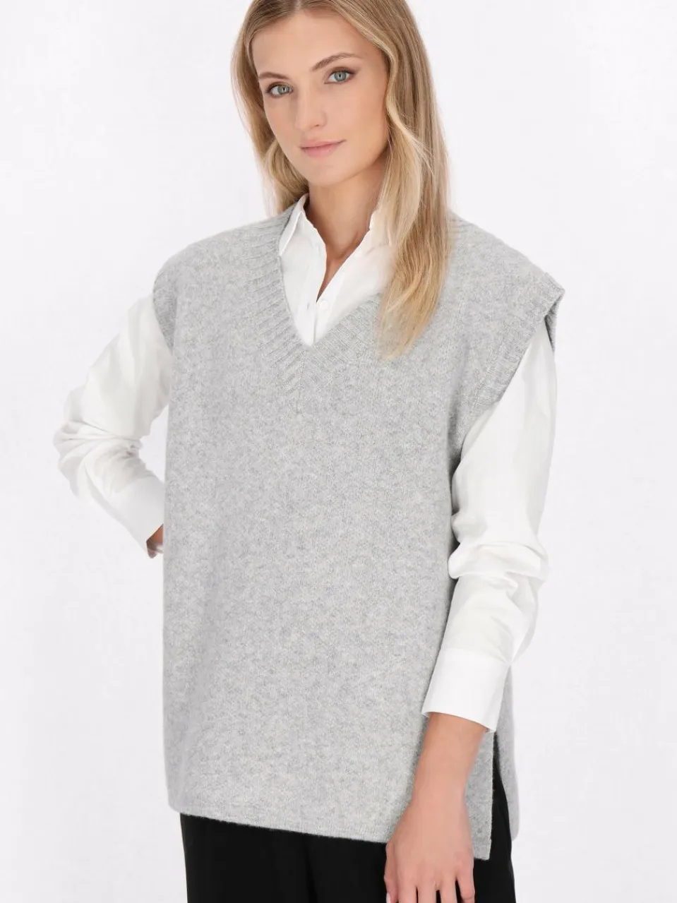 Dreimaster Pullover & Strickjacken<Damen Pullunder grau uni