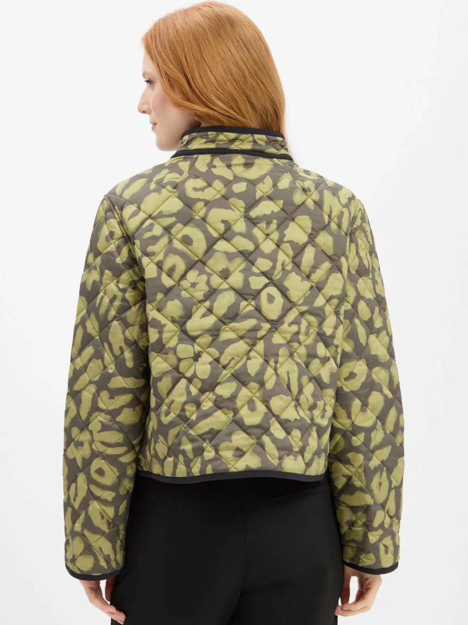 Marc Cain Sports Jacken & Westen<Damen Wende-Steppjacke lind oliv gemustert