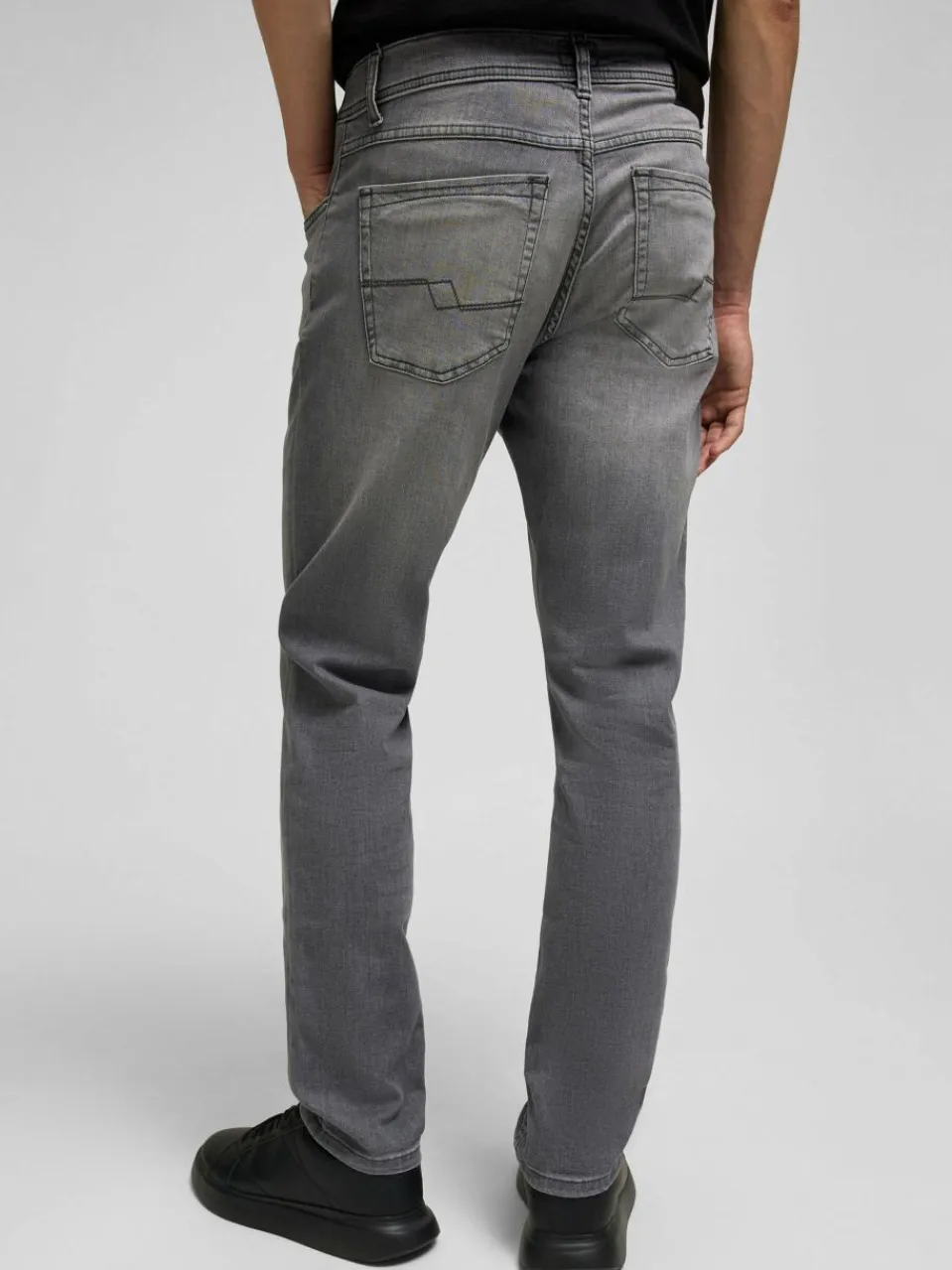 Daniel Hechter Jeans<Herren Jeans grau uni