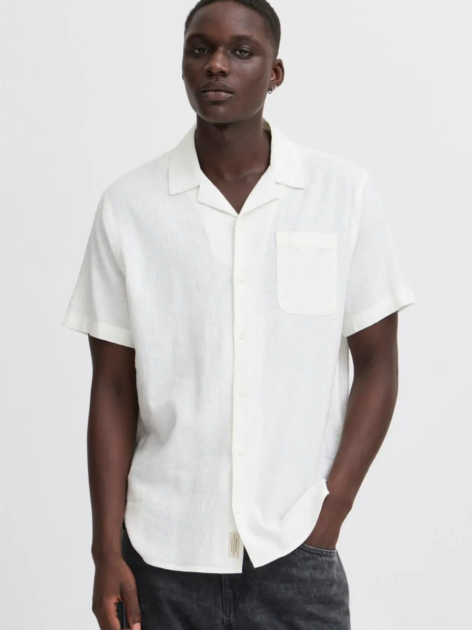 BLEND Hemden<Herren Kurzarmhemd - BHVICTOR weiß uni