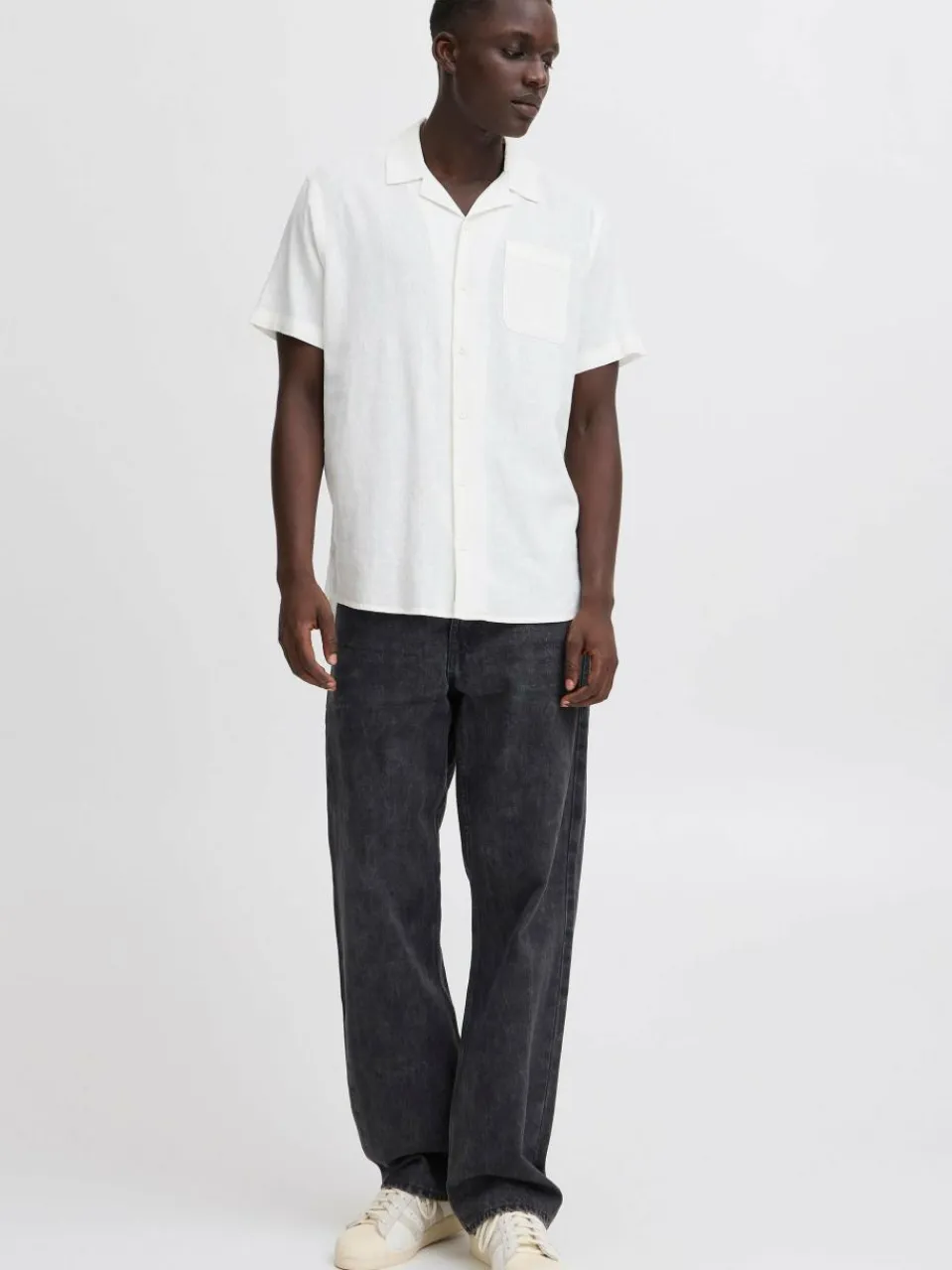 BLEND Hemden<Herren Kurzarmhemd - BHVICTOR weiß uni