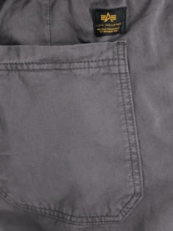 Herren Alpha Industries Hosen><noscript><img width=