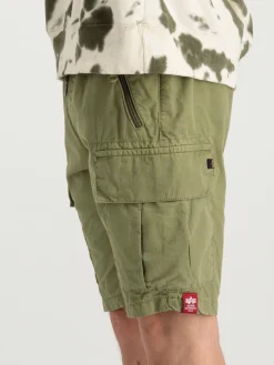 Alpha Industries Hosen<Herren Kurze Hose oliv uni