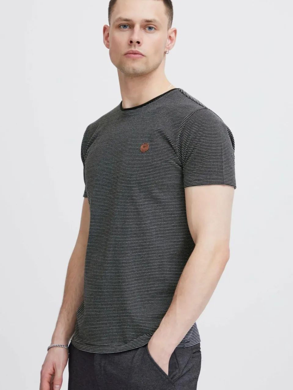 Indicode Shirts<Herren T-Shirt - IDLupko schwarz gestreift