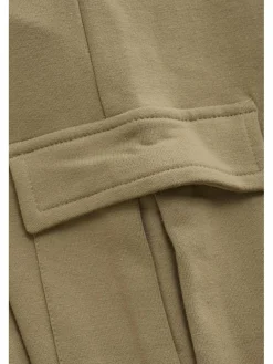 Minymo Jungen><noscript><img width=