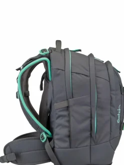 satch Jungen><noscript><img width=