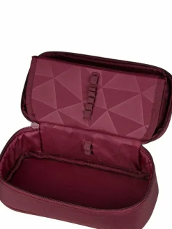 satch Jungen><noscript><img width=